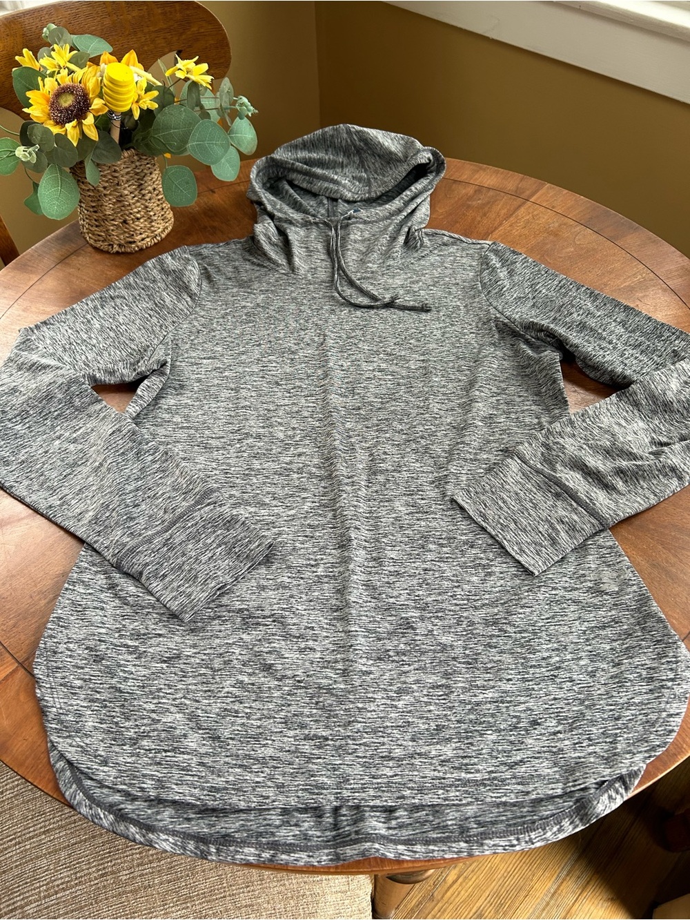 Woman’s Reebok warm up hooded pullover NWT